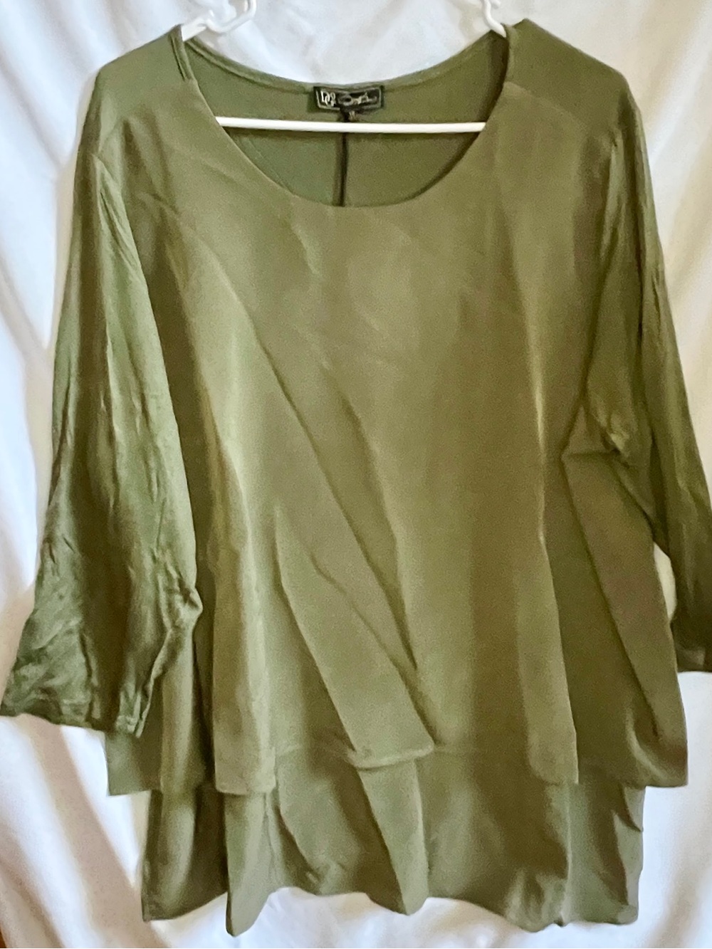 DG2 Diane Gilman Layered Easy Top Olive Green Blouse 3/4 Sleeve Size